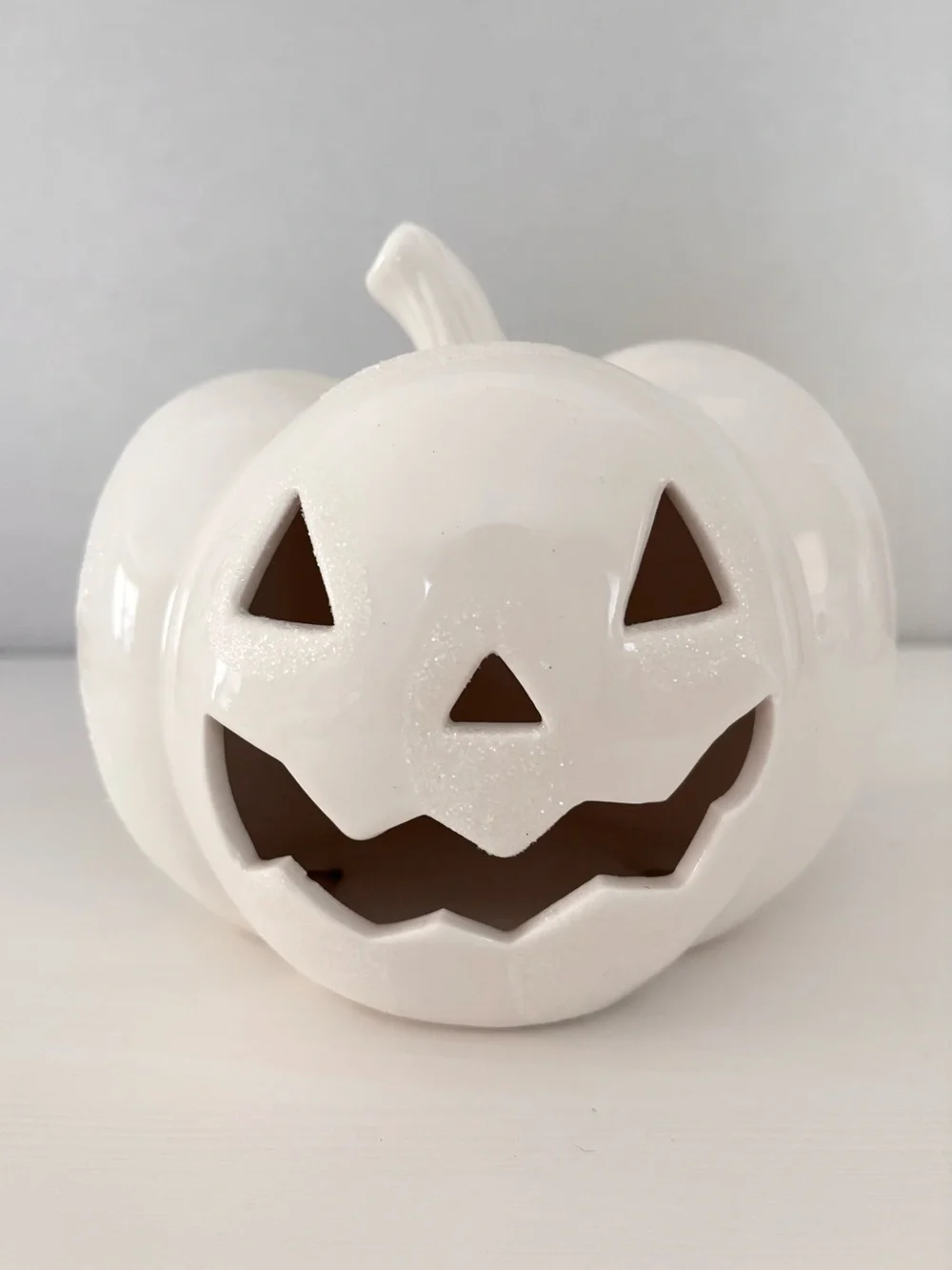 TARGET White Ceramic/ Glitter Jack-O-Lantern Pumpkin NWT